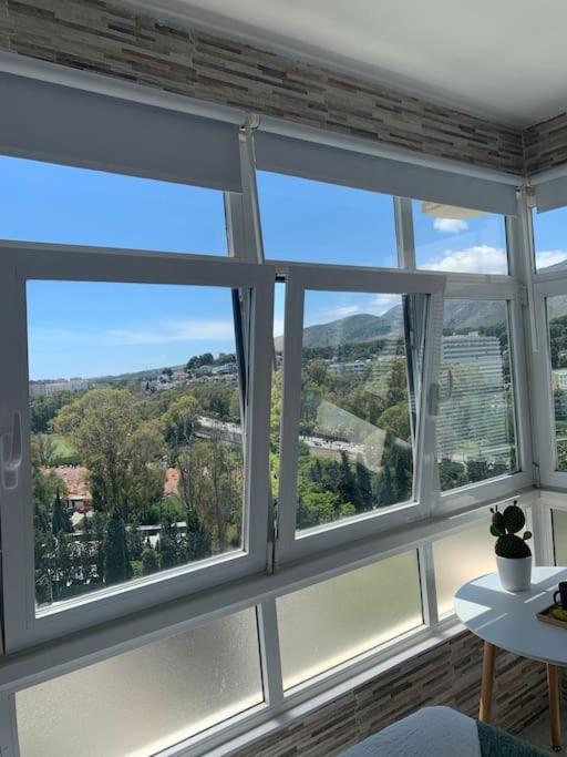 Alterhome Luminoso Estudio Con Piscina Y Maravillosas Vistas Torremolinos Zewnętrze zdjęcie